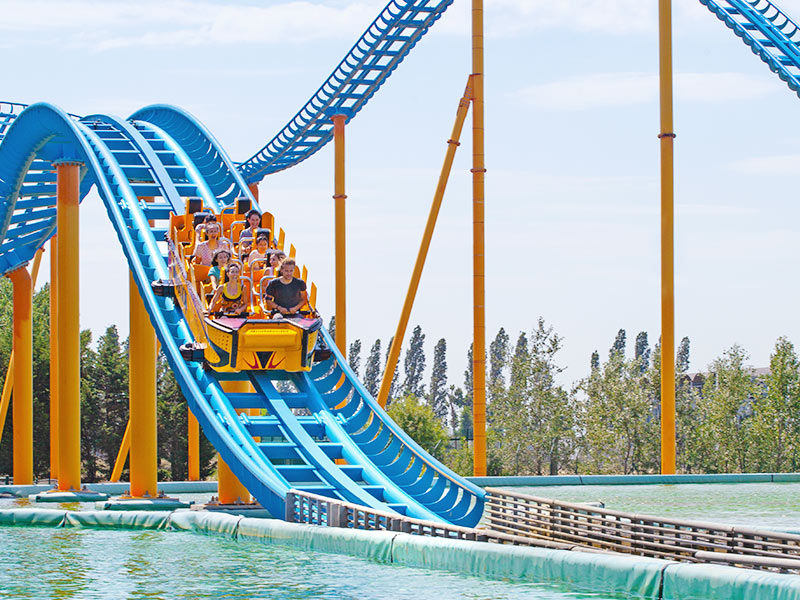 Divertical: una montagna russa e un water coaster