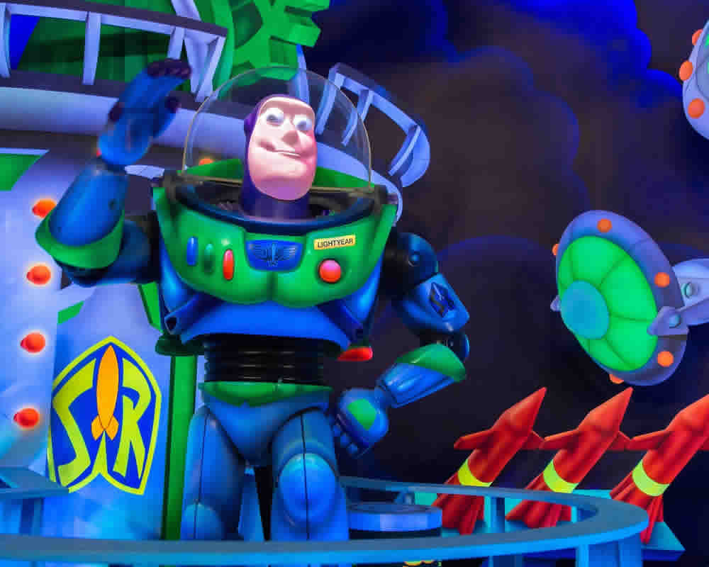 Buzz Lightyear's Space Ranger Spin: attrazione sparatutto