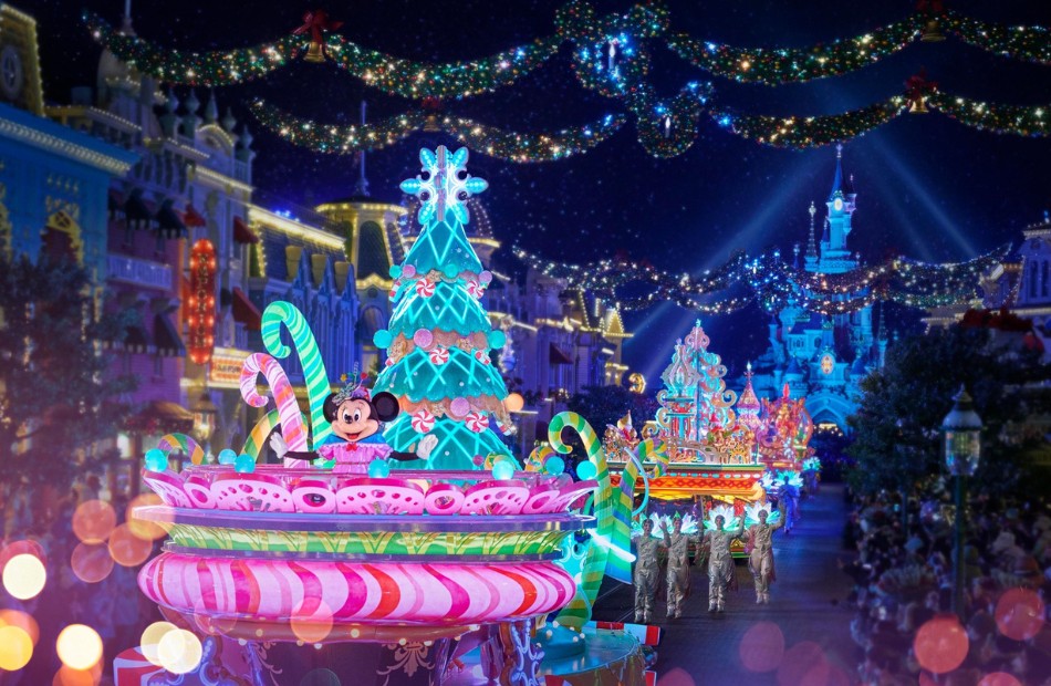 Mickey Dazzling Christmas Parade di sera