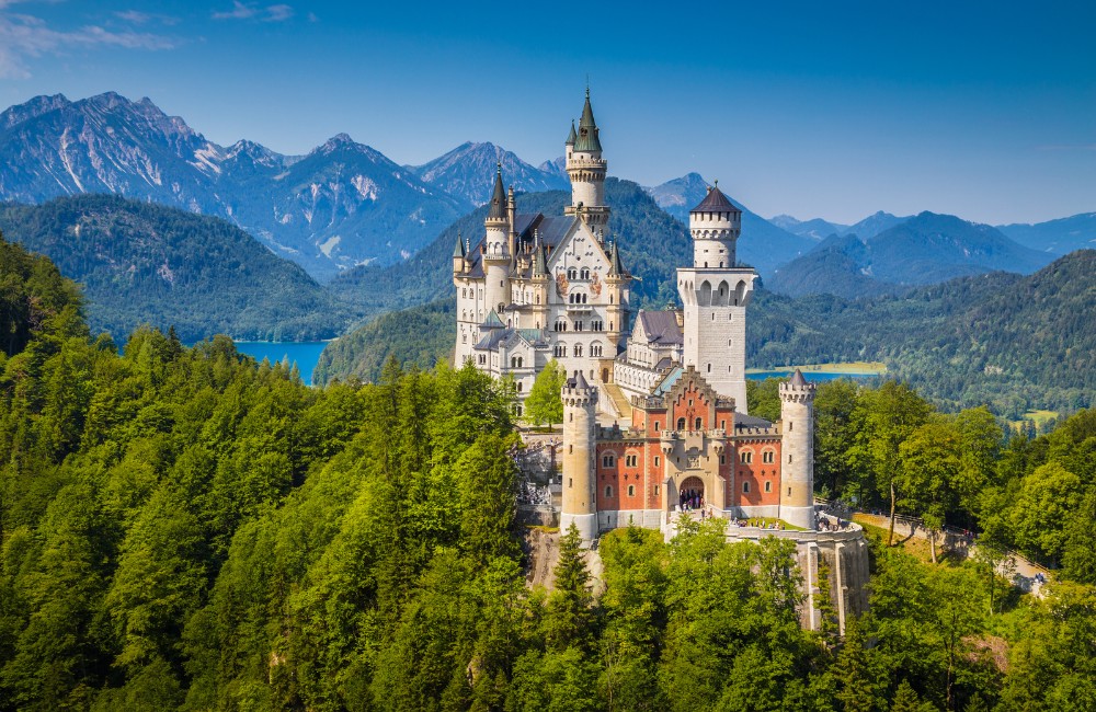 Lago Alpsee dietro al Castello di Neuschwanstein